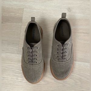 Boys Old Navy Sneakers | Size 13